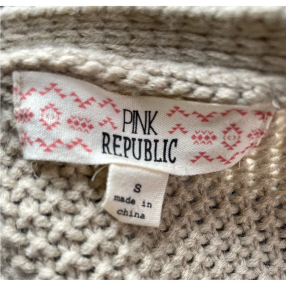 Pink Republic Faux Fur Vest Size: Sm - Picture 4 of 6